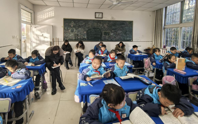 礼泉分校小学三年级教师教学开放日活动成功举办
